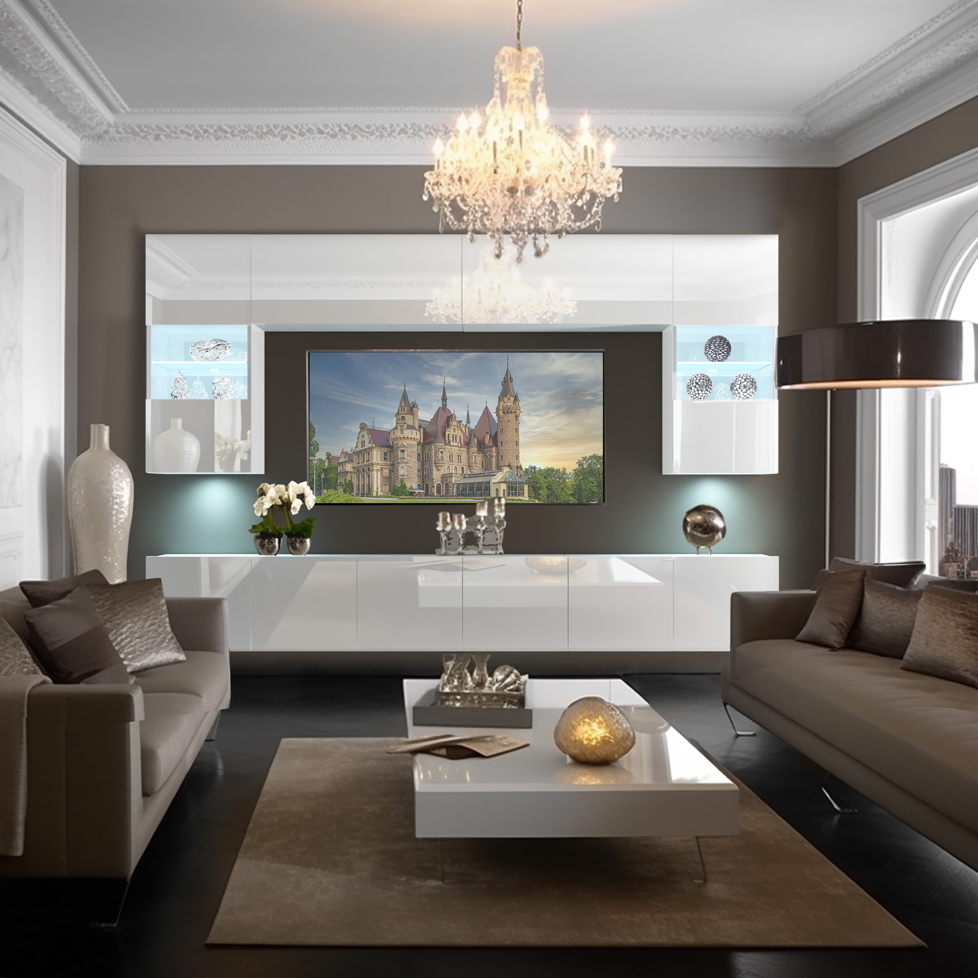 Elegancki salon z białymi meblami i żyrandolem